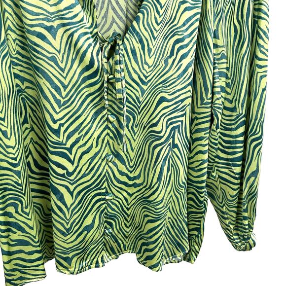 Oliver Bonas Green Satin Zebra Print Button Up Tie Front Collared Top 6 - Picture 4 of 6